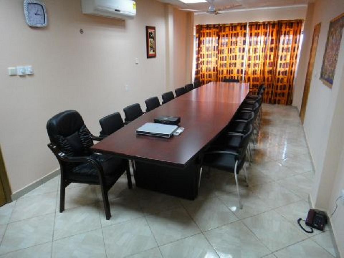 Brookvale Hotel Weija ภายนอก รูปภาพ